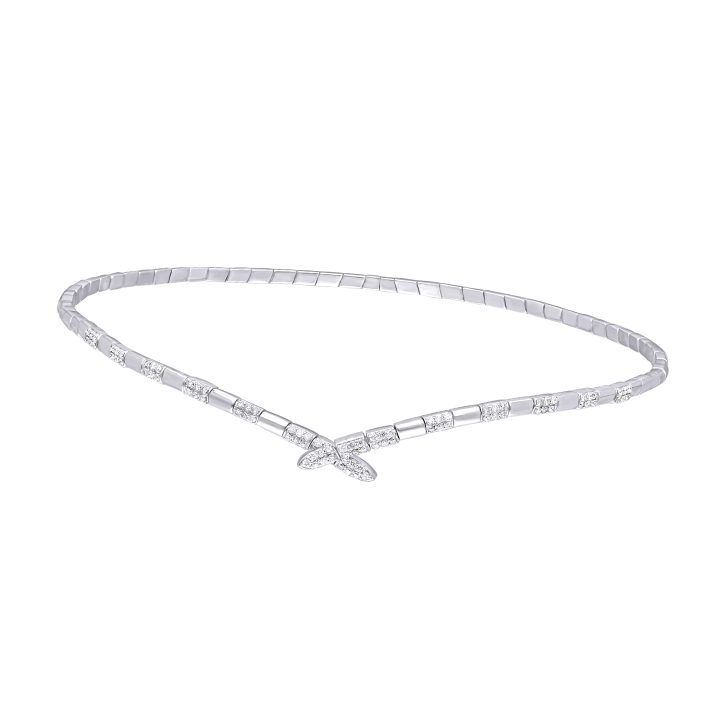 Beautiful diamond necklace from Kaj
