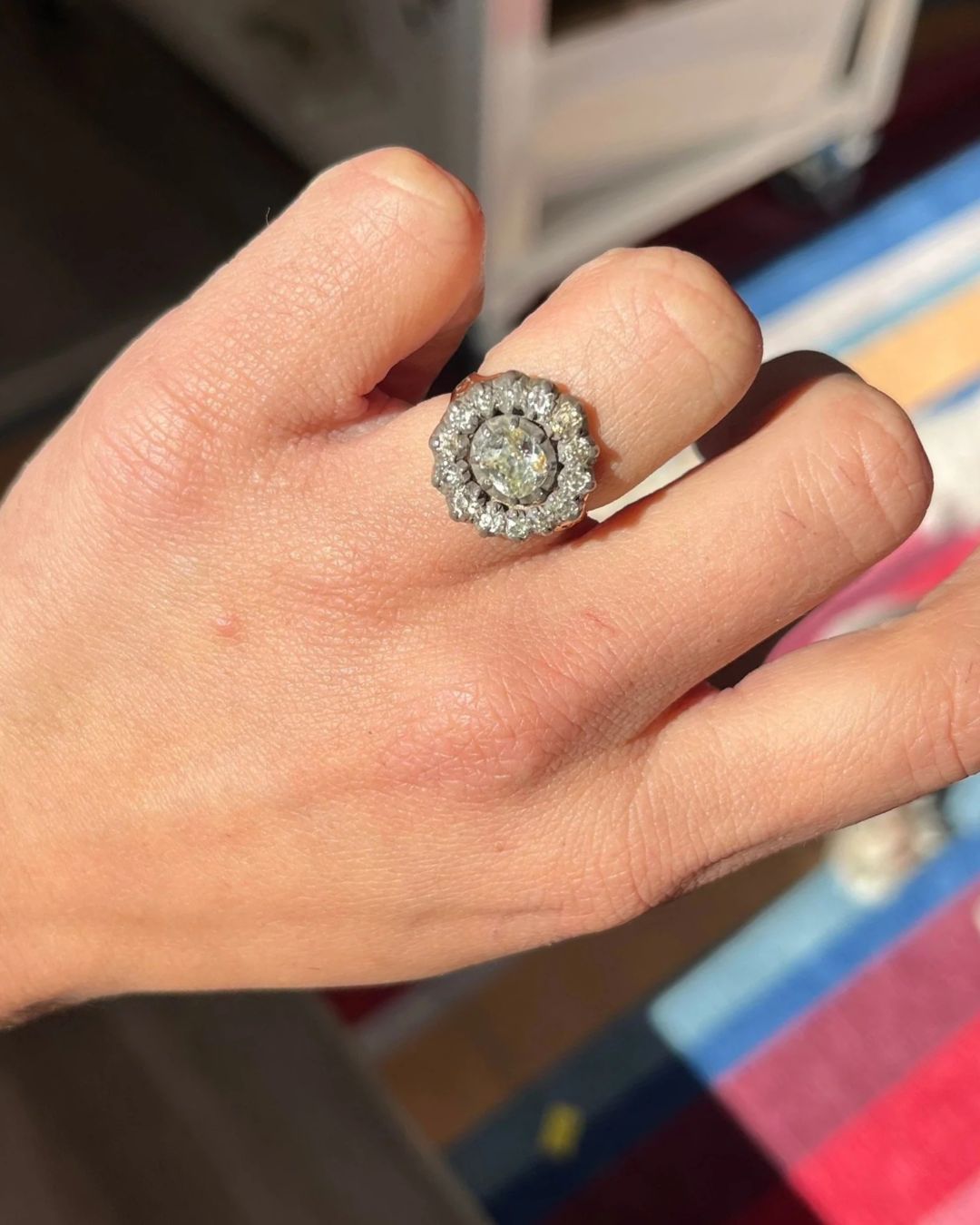 Embrace a Cluster Setting to make an engagement ring look bigger