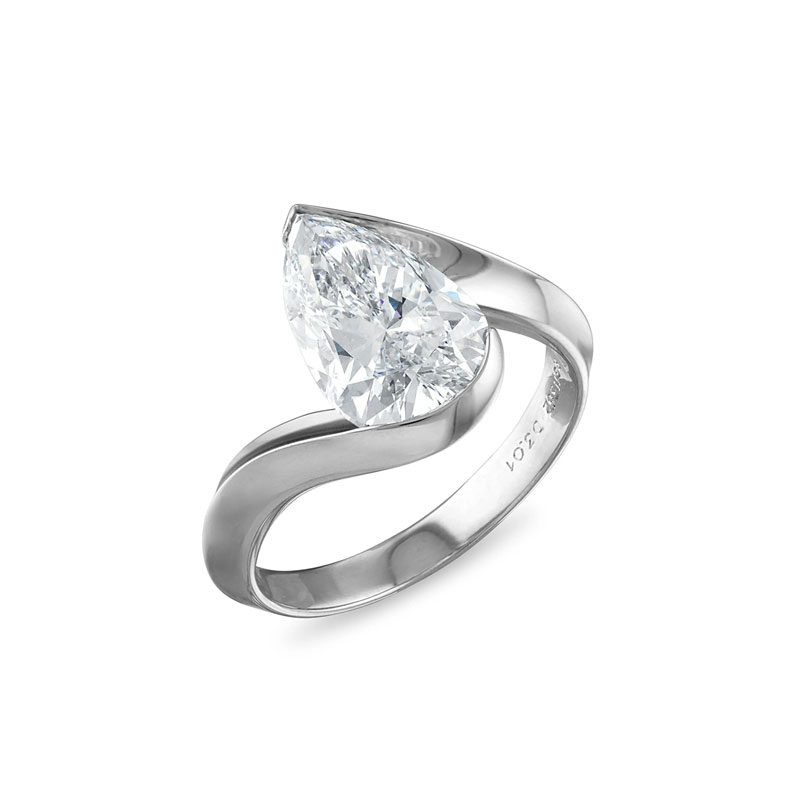 pear shaped diamond ring