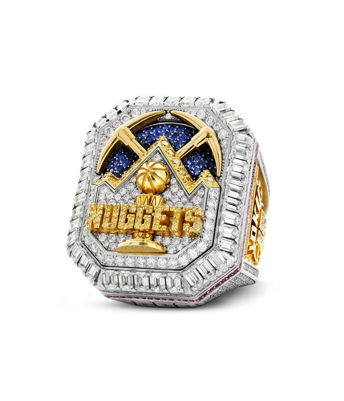 Denver Nuggets’ 2023 NBA Champions Ring with diamonds and sapphires