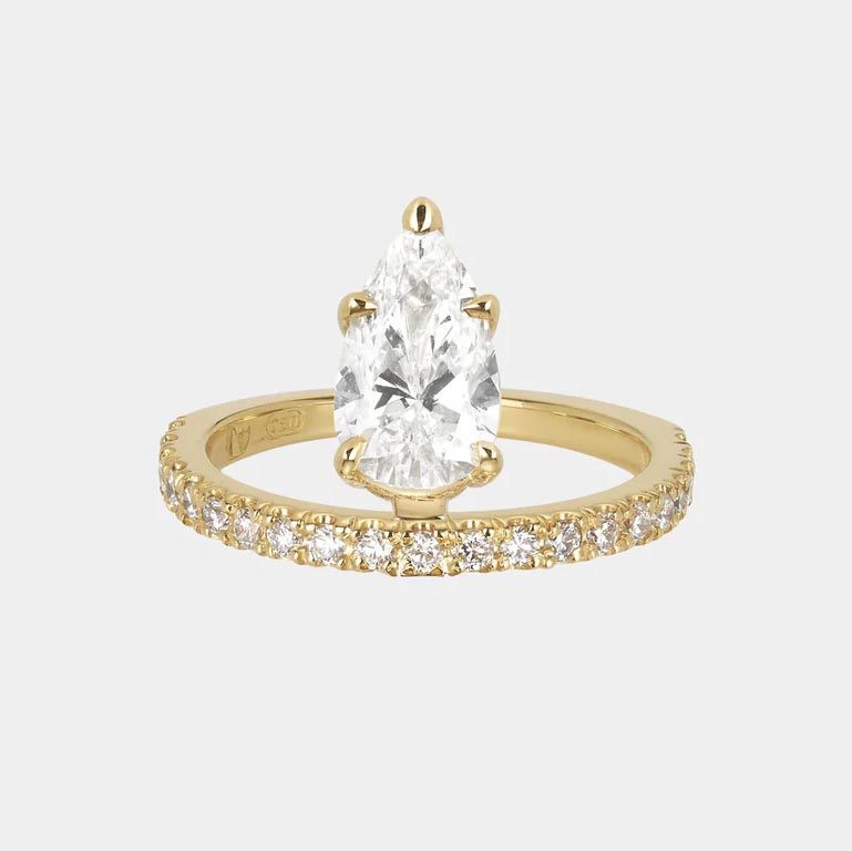 pear shaped diamond engagement ring