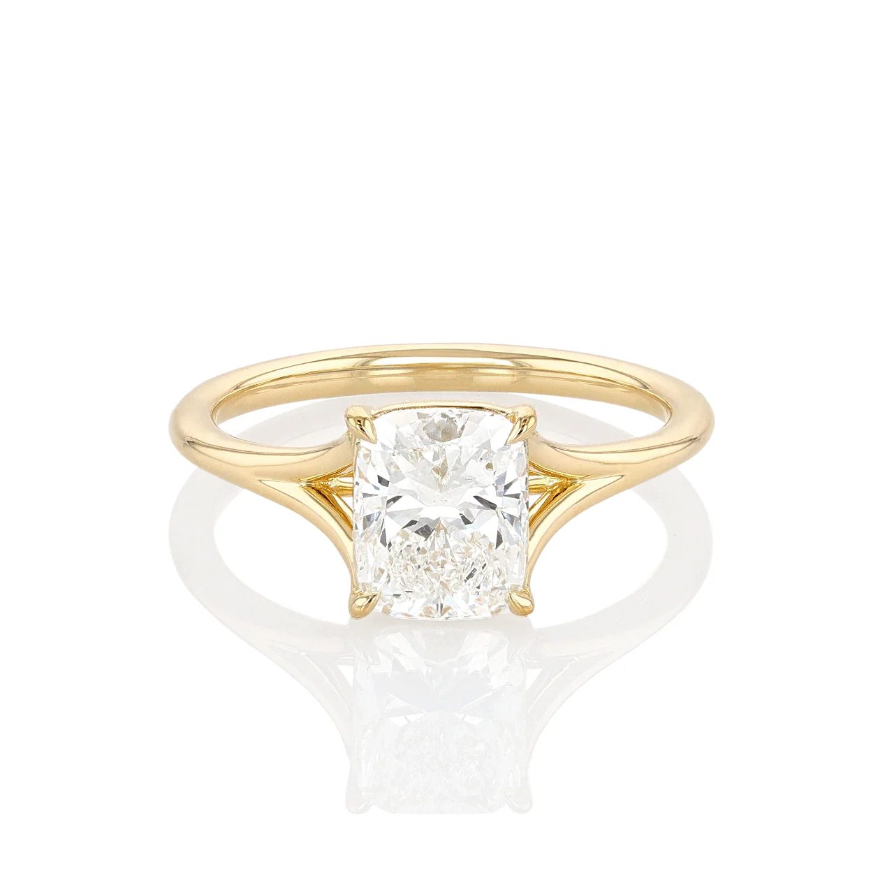 yellow gold engagement ring