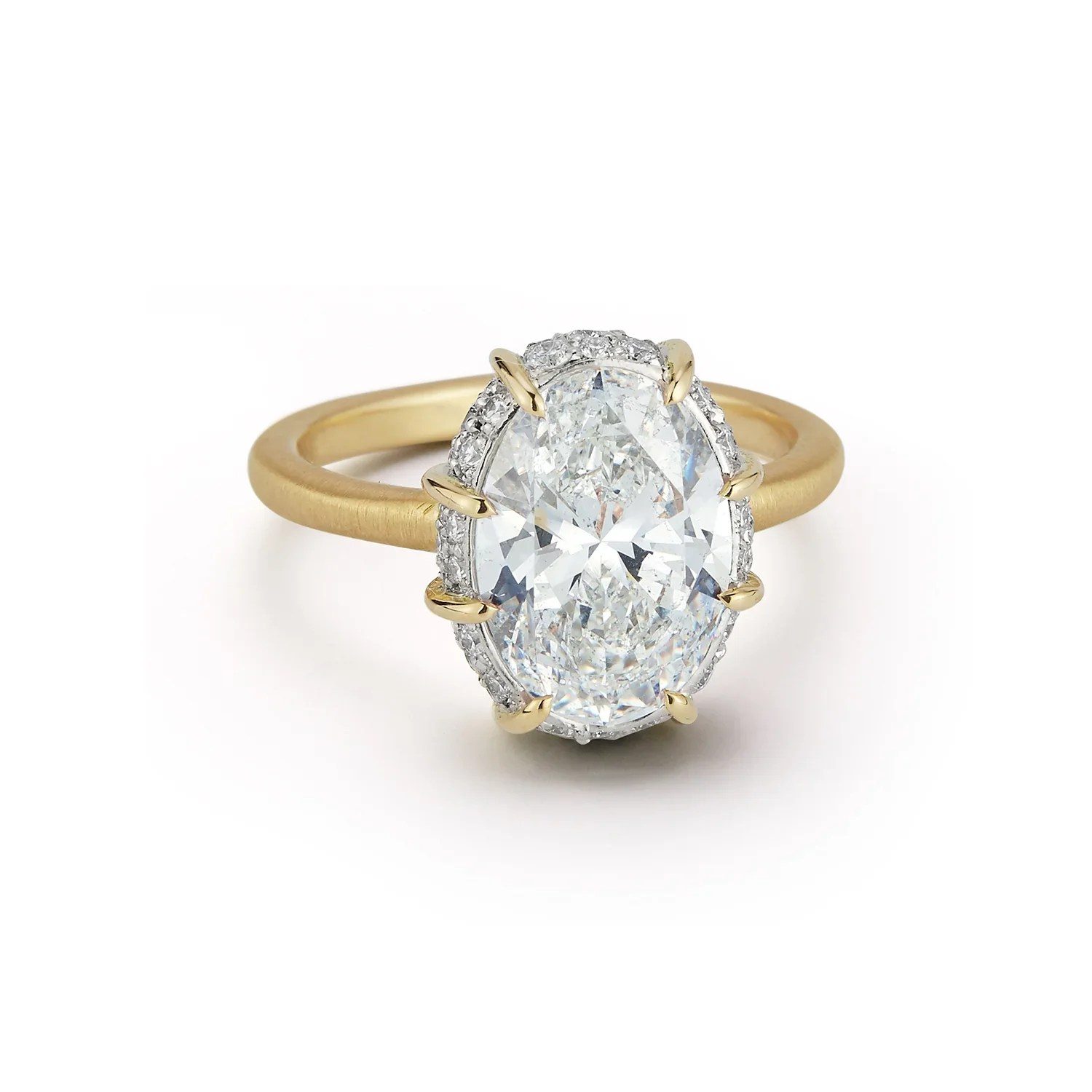 oval engagement rings