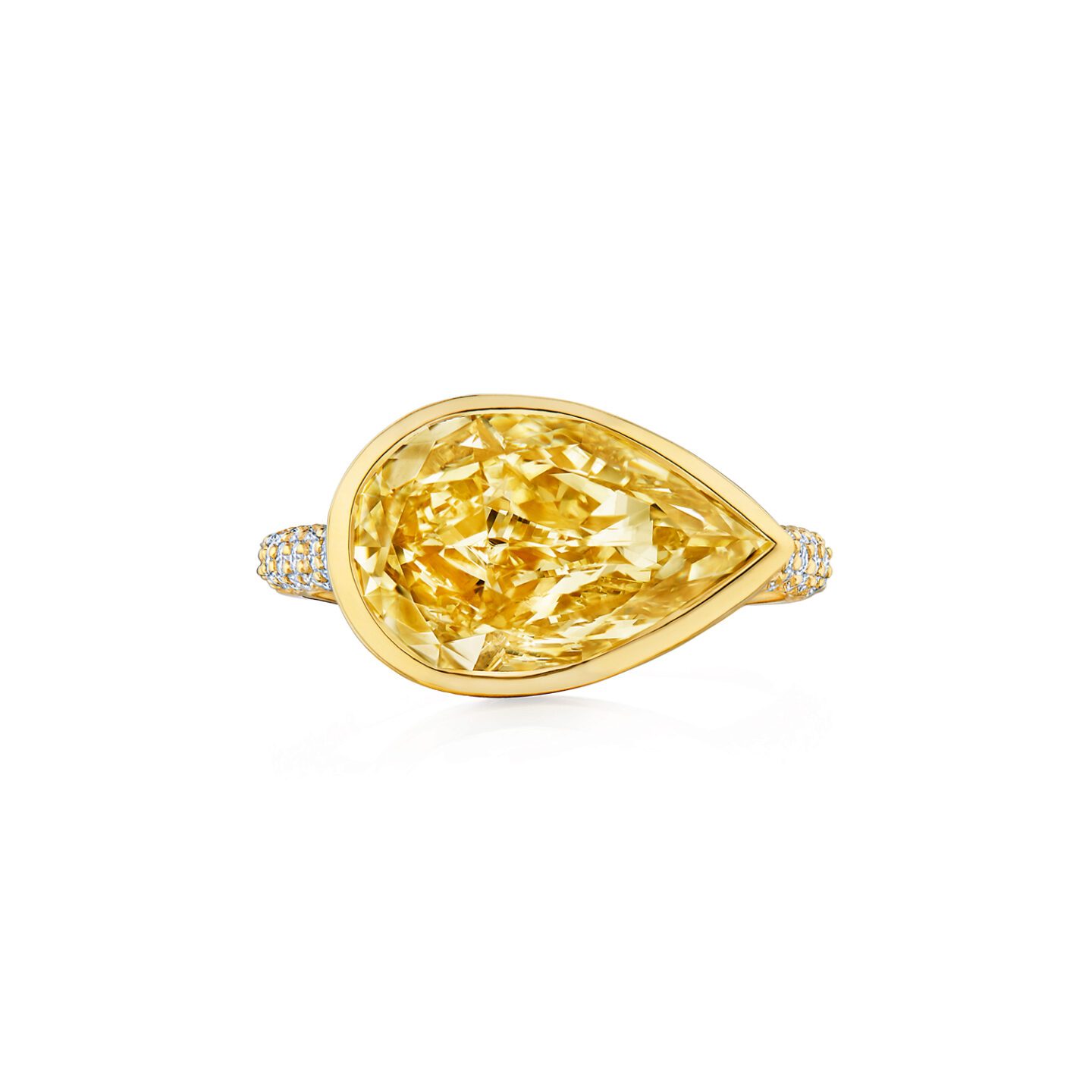 pear shaped engagement ring