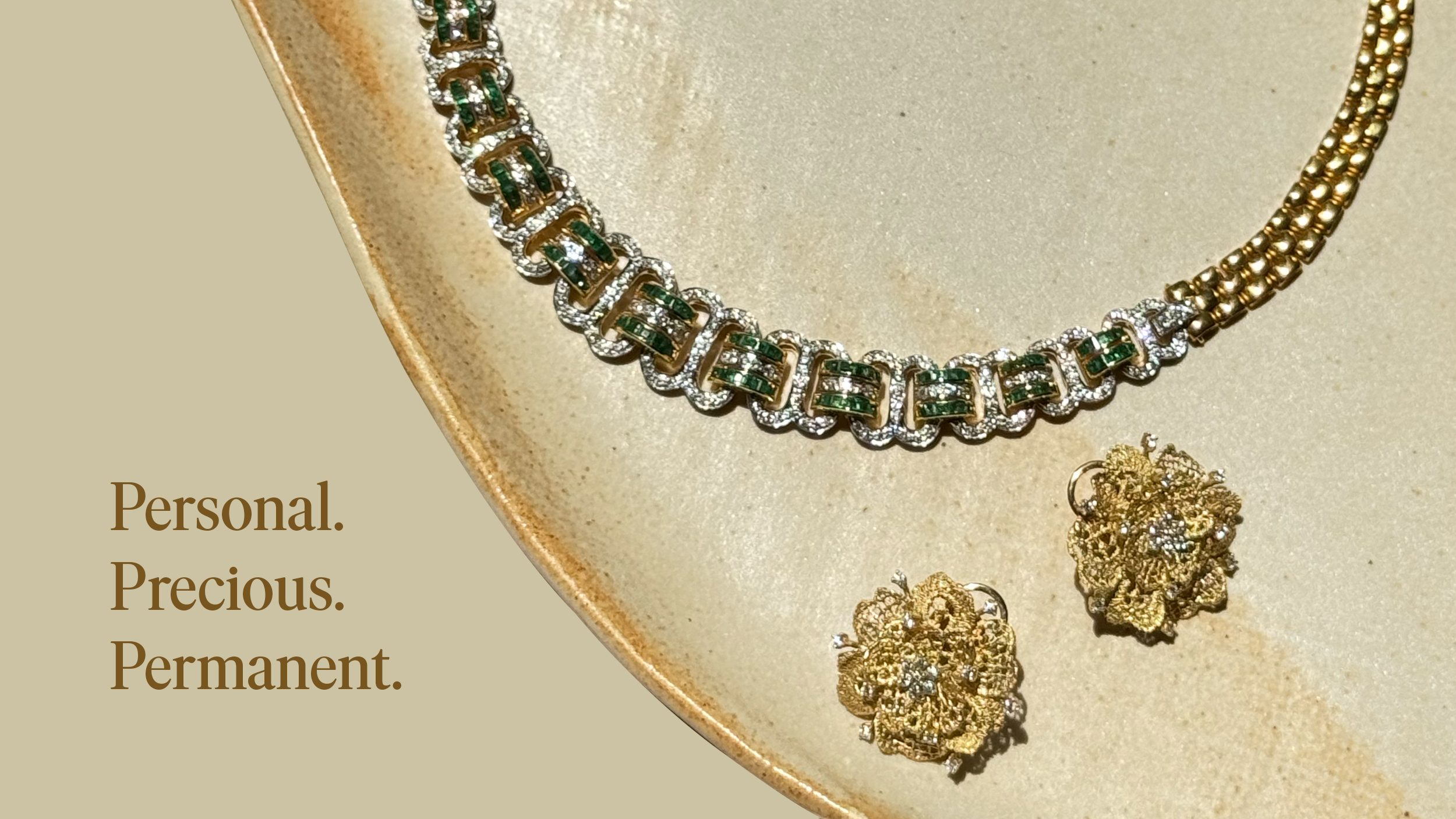 Elegant natural diamond jewellery set