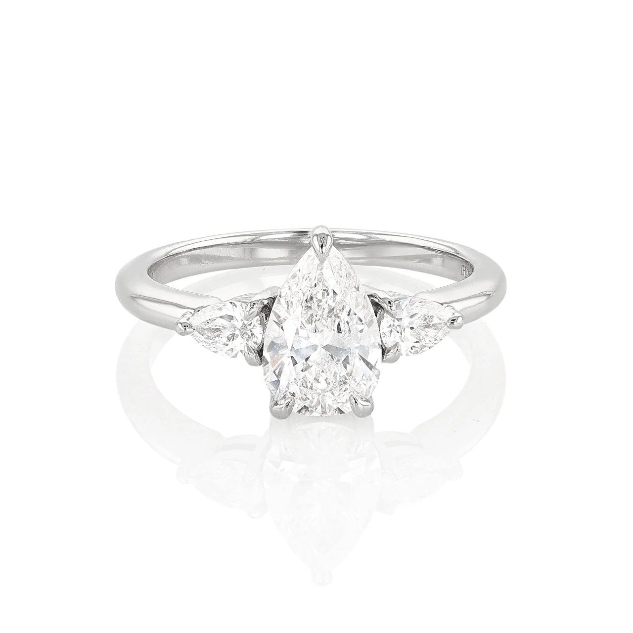 pear shaped engagement ring