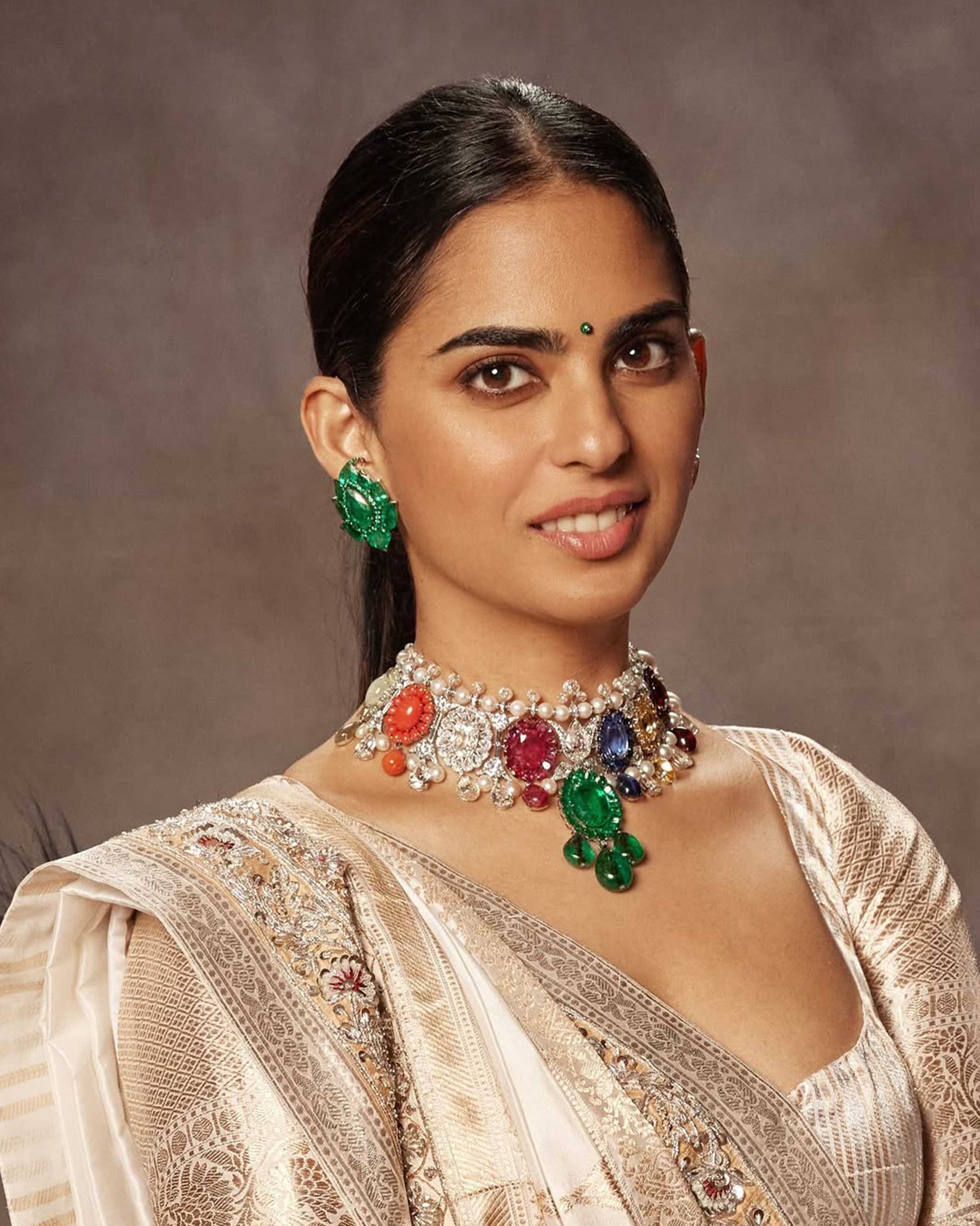 Isha Ambani wearing Garden of Love necklace by Kantilal Chhotalal