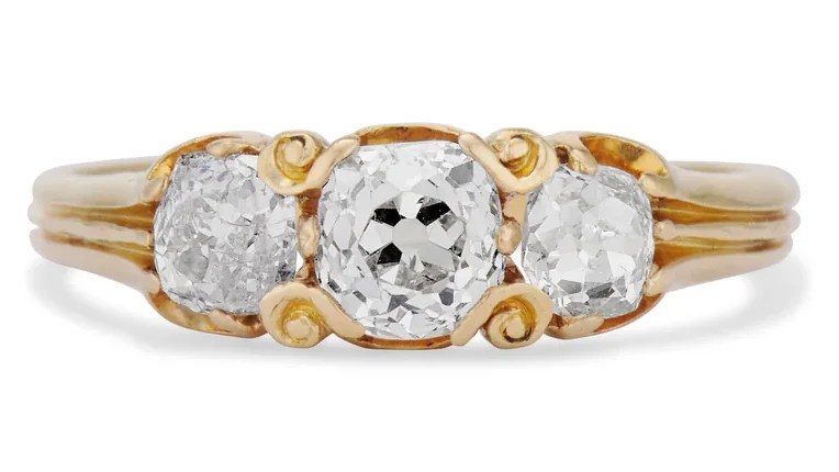 vintage diamond rings: old mine cut diamond ring