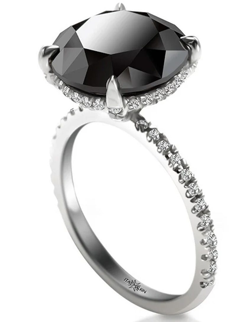 Carrie Bradshaw Sex and the City black diamond engagement ring