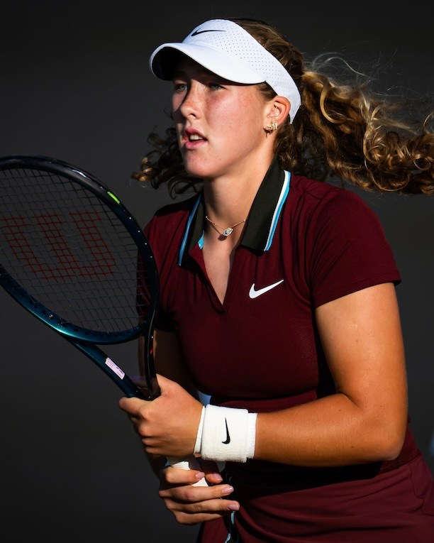 tennis season jewelry: Mirra Andreeva