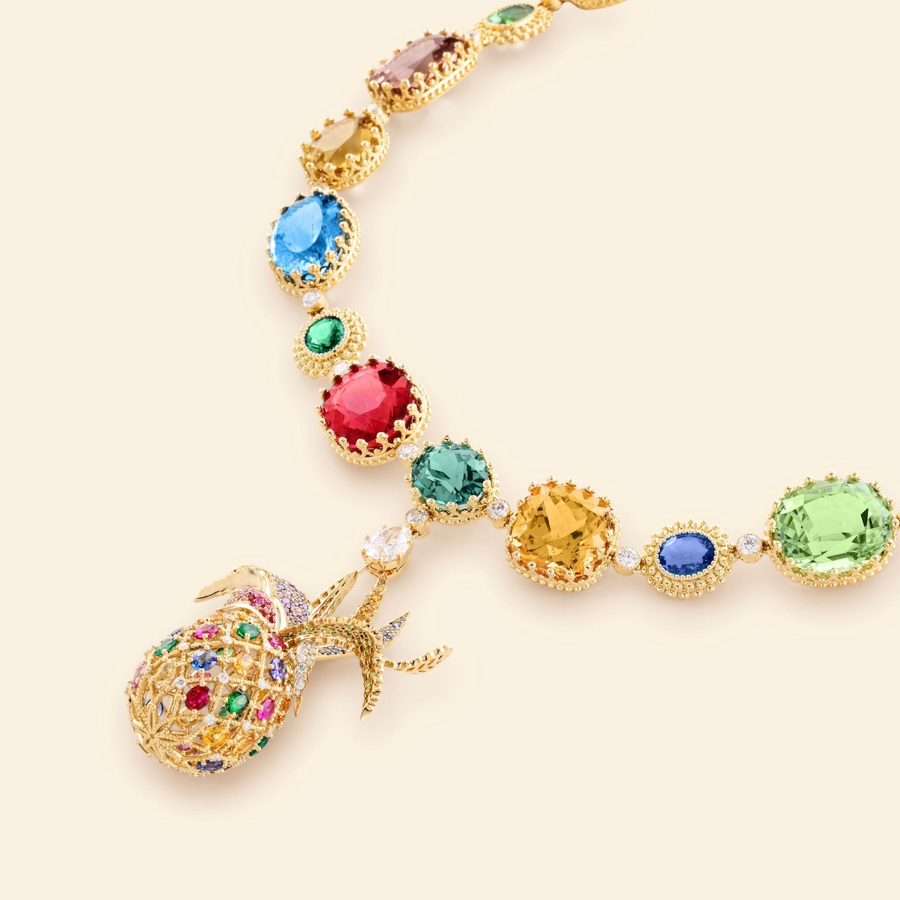 Mellerio jardin des reves necklaces at Versailles