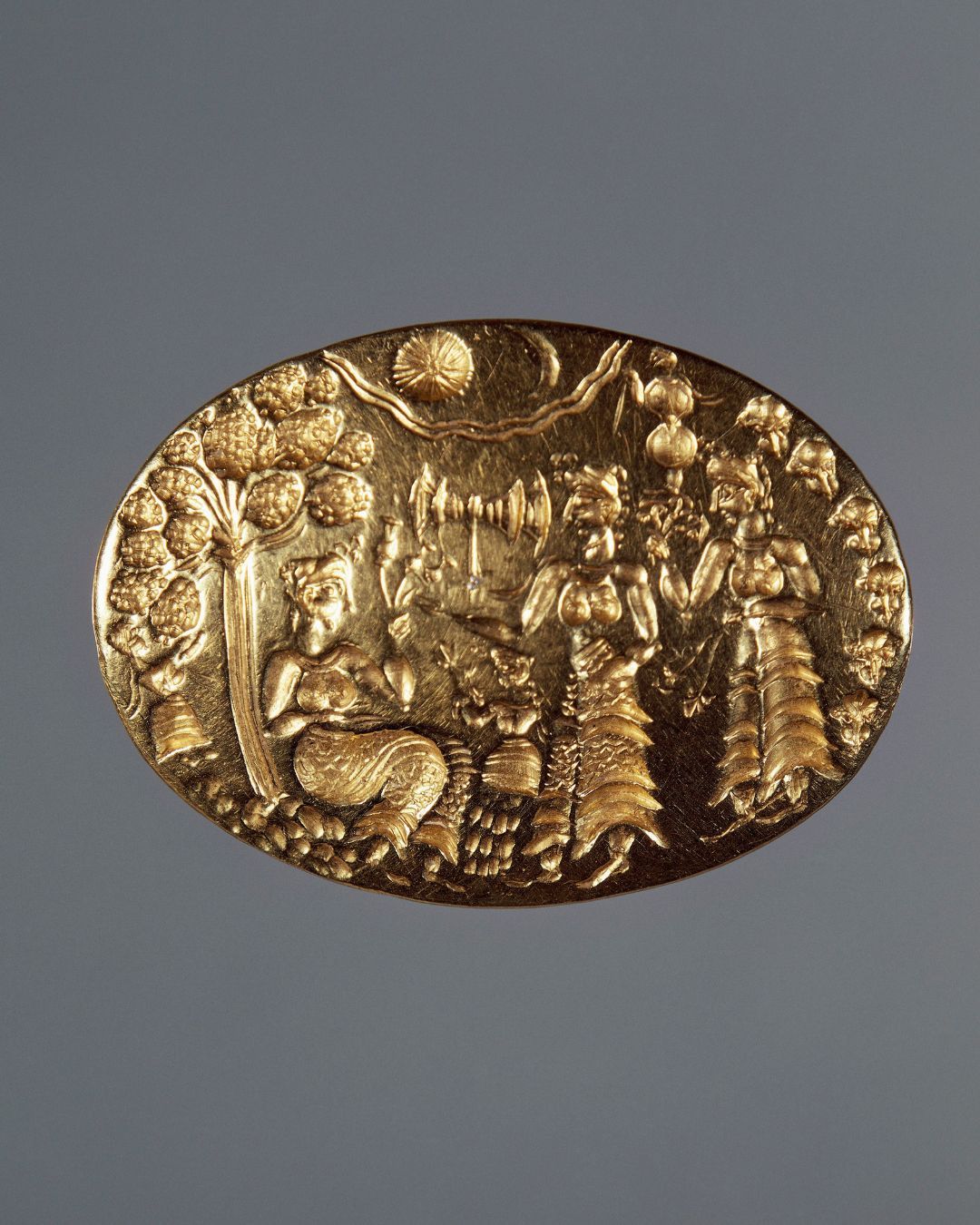 Neoclassical jewelry Ancient Greek signet ring
