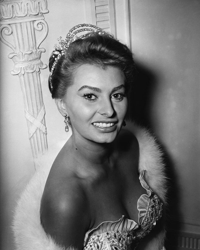 Sophia Loren Wore a Diamond Tiara at the Tivoli Theater in 1954