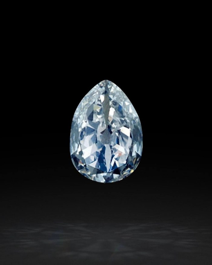 Victoria's Secret 69.68-Carat Pear-Shaped Mouawad Excelsior Diamond Fantasy Bra Fashion Show