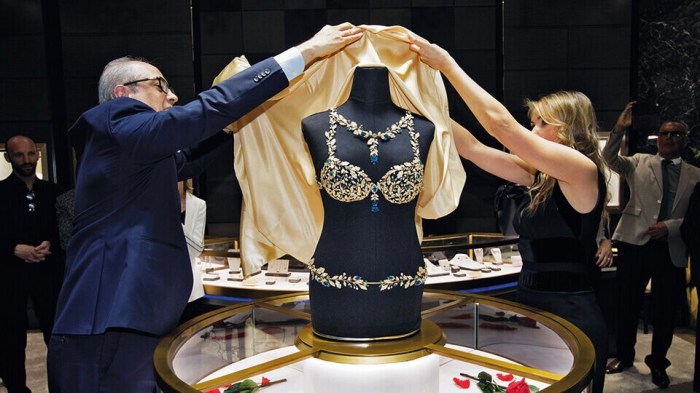 Mouawad unveils the 2017 Victoria's Secret Fantasy Bra in Geneva. (Mouawad)
