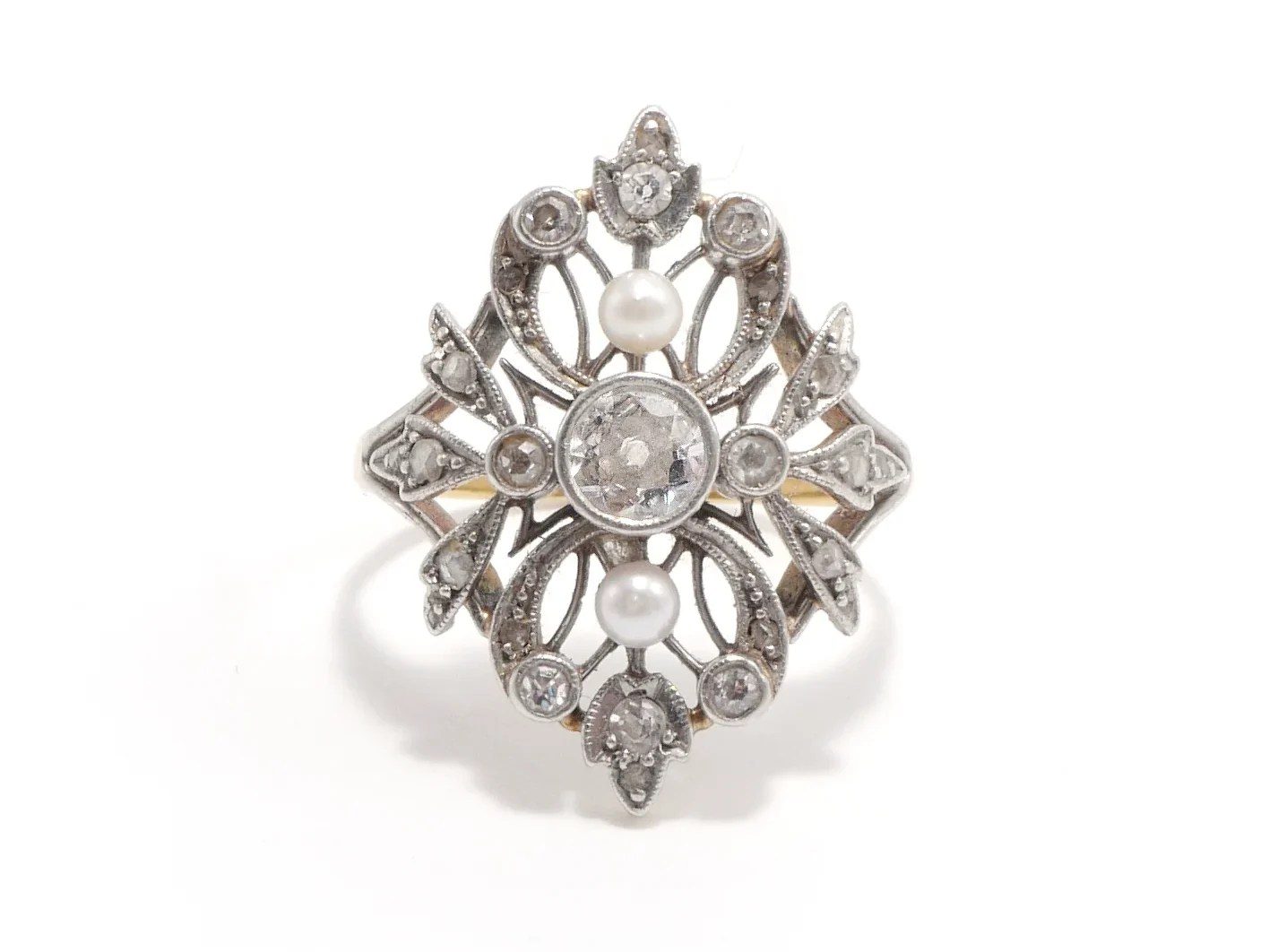 vintage floral ring