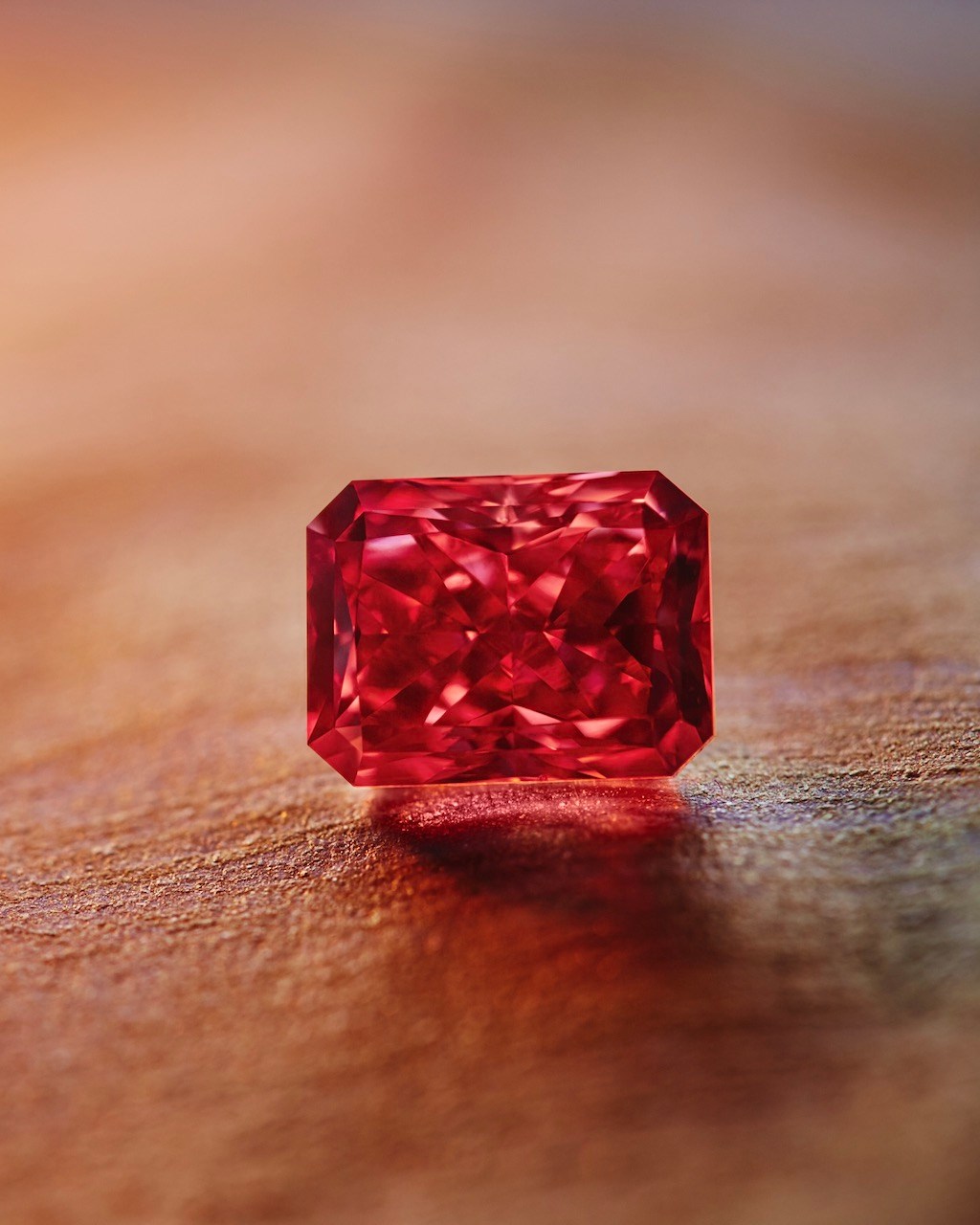 The 2.11-carat radiant cut diamond fancy red Argyle Everglow, the top lot of the 2017 Argyle Pink Diamonds Tender.