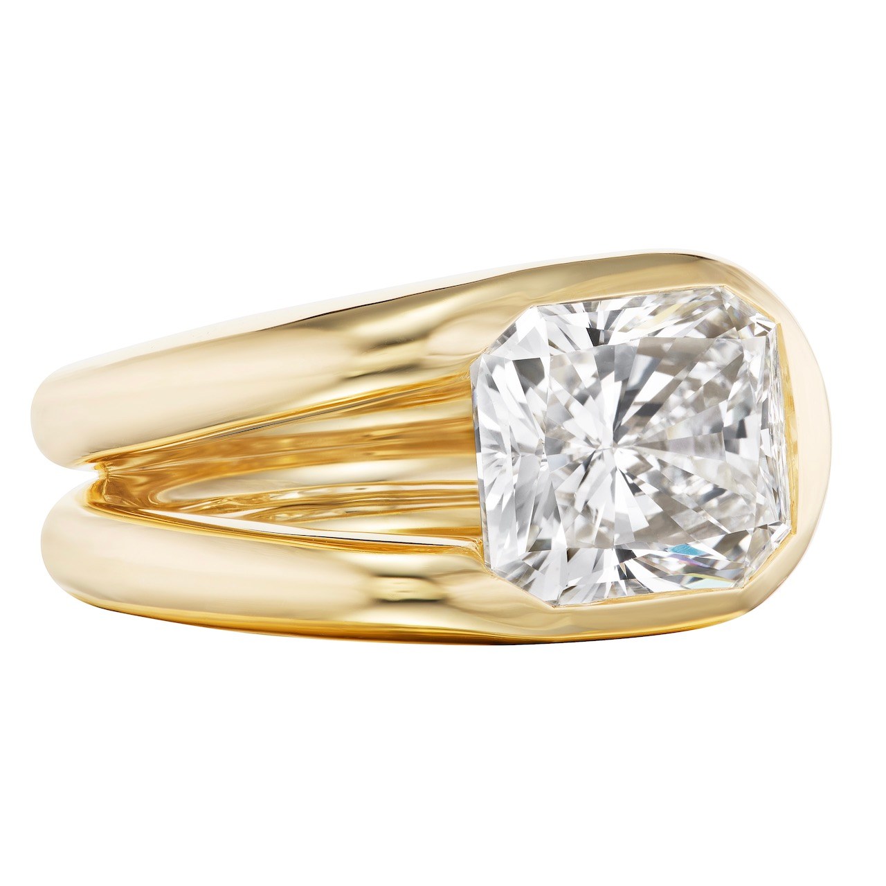 Heidi Farrugia's Engagement Ring Redesign by Uniform Object