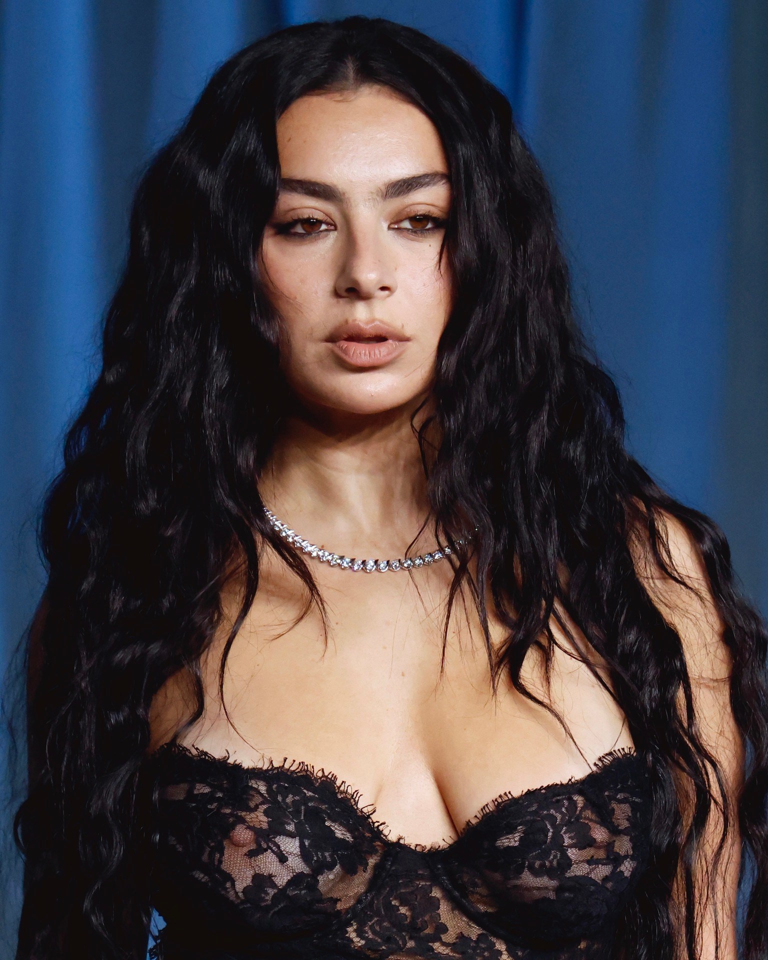 Charli XCX Wore Hearts on Fire Jewels to the 2025 Academy Museum Gala