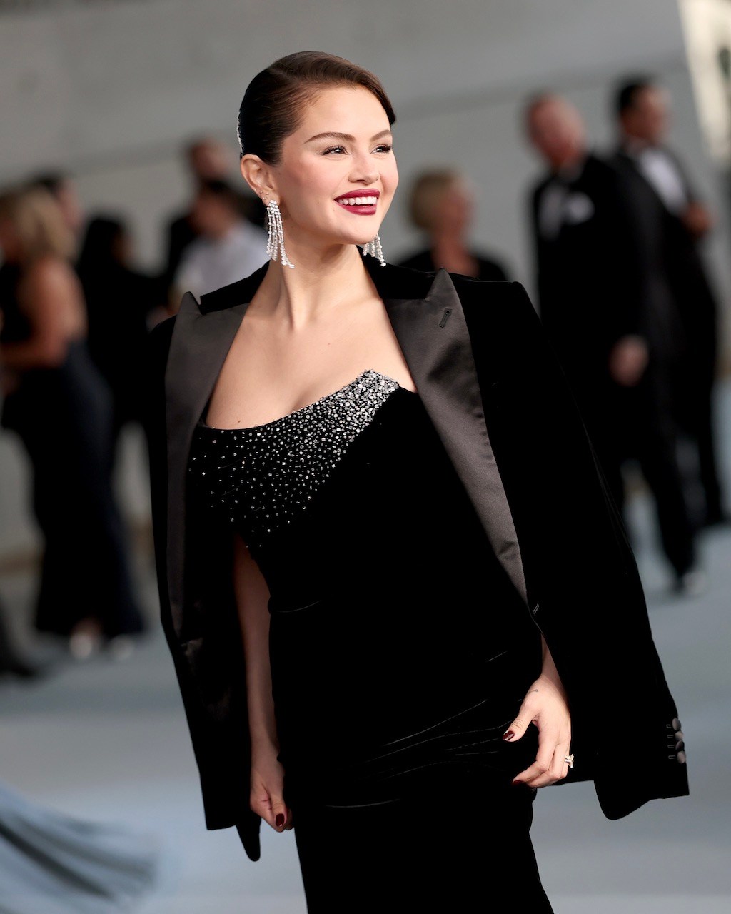 Selena Gomez in De Beers Diamonds 2025 Academy Museum Gala