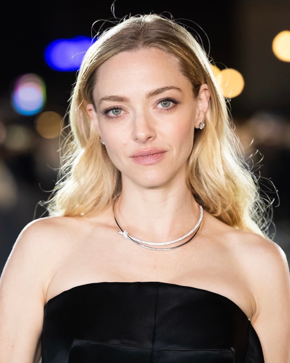 Amanda Seyfried attends the "The Testament Of Ann Lee" green carpet during the 21st Zurich Film Festival at Corso Green Carpet on October 03, 2025 in Zurich, Switzerland.