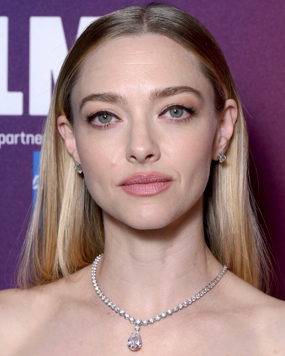 Amanda Seyfried at London Film Festival 2025 in Tiffany & Co. Diamond Choker with Pendant.