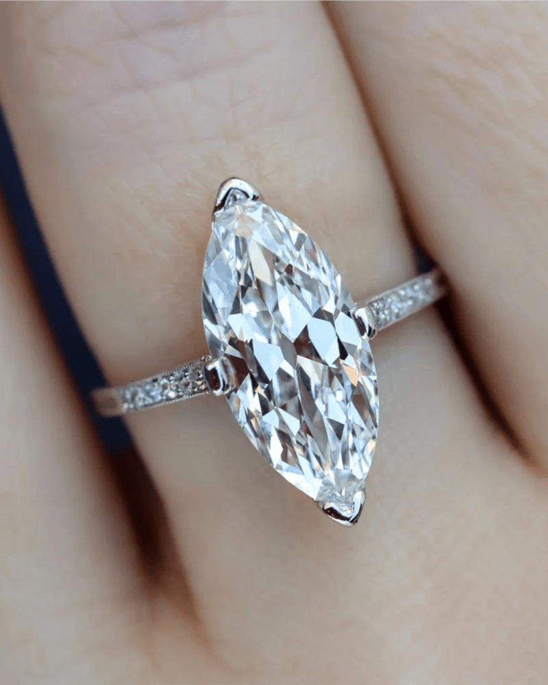 moval engagement ring