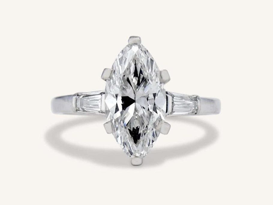 diamond engagement ring trends: marquise diamond engagement ring