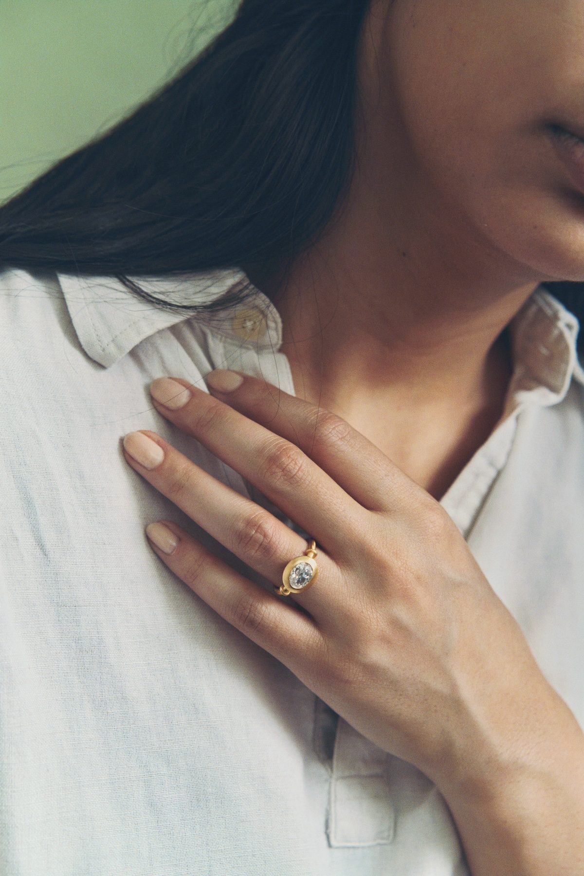 Cushion Brilliant Capsa Ring (Courtesy of Prounis)