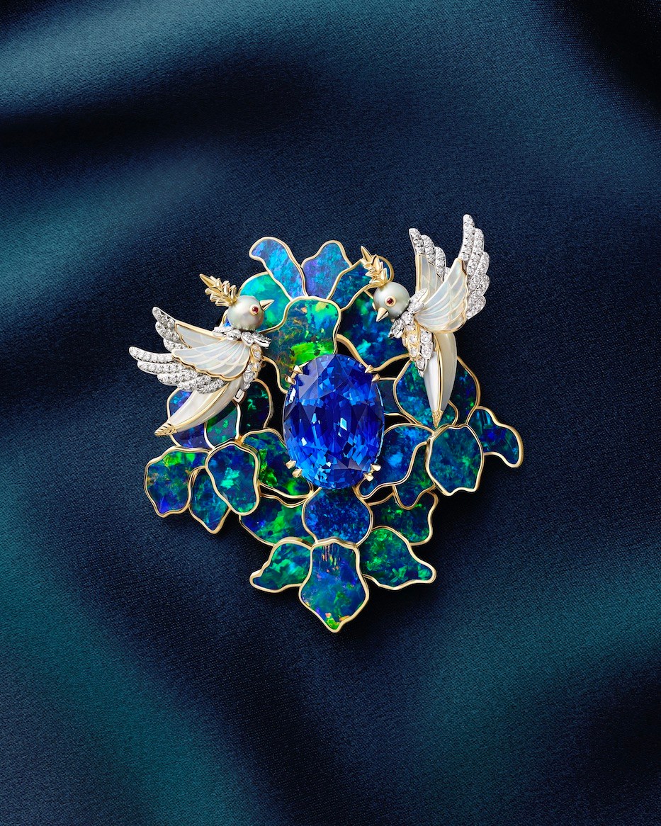 Bird on a Rock Tiffany & Co. debuts a one-of-a-kind creation, Legendary Bird: The Sapphire Edition