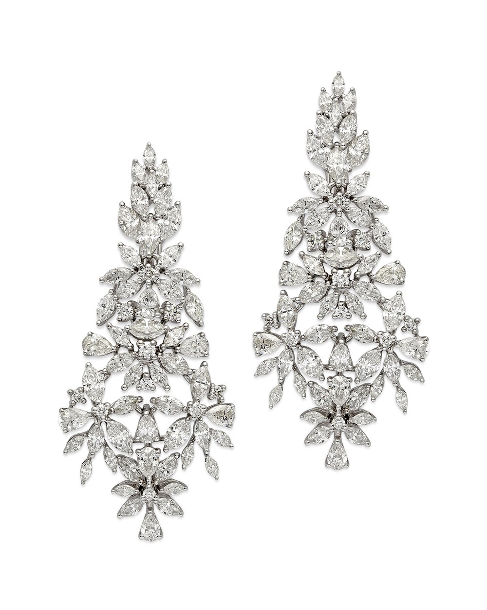 Flower shaped pear diamond earring