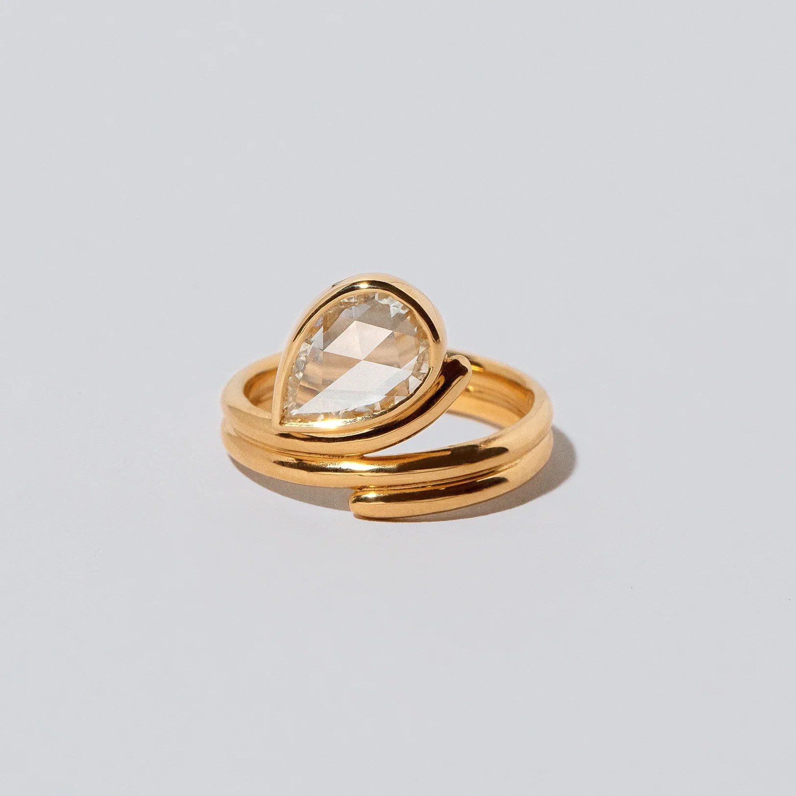 engagement ring trends less is more