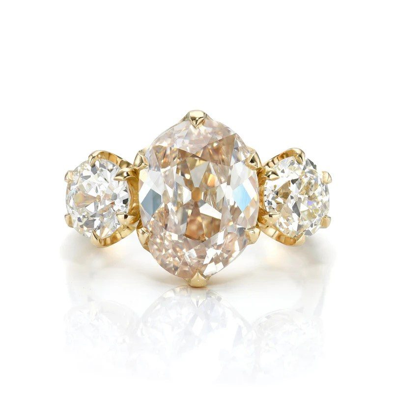 engagement ring trends off white diamond