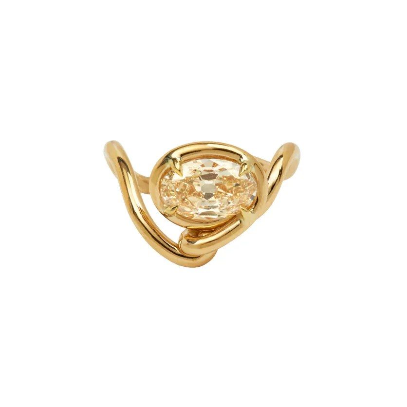 engagement ring trends off white diamond