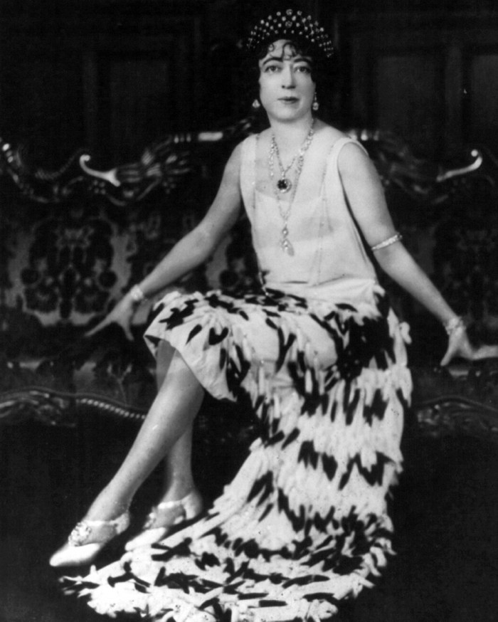 Evalyn Walsh Mclean, wearing the Hope Diamond in 1932
