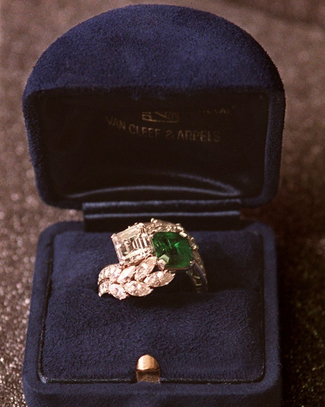 symbolic engagement rings: Jackie Kennedy's engagement ring