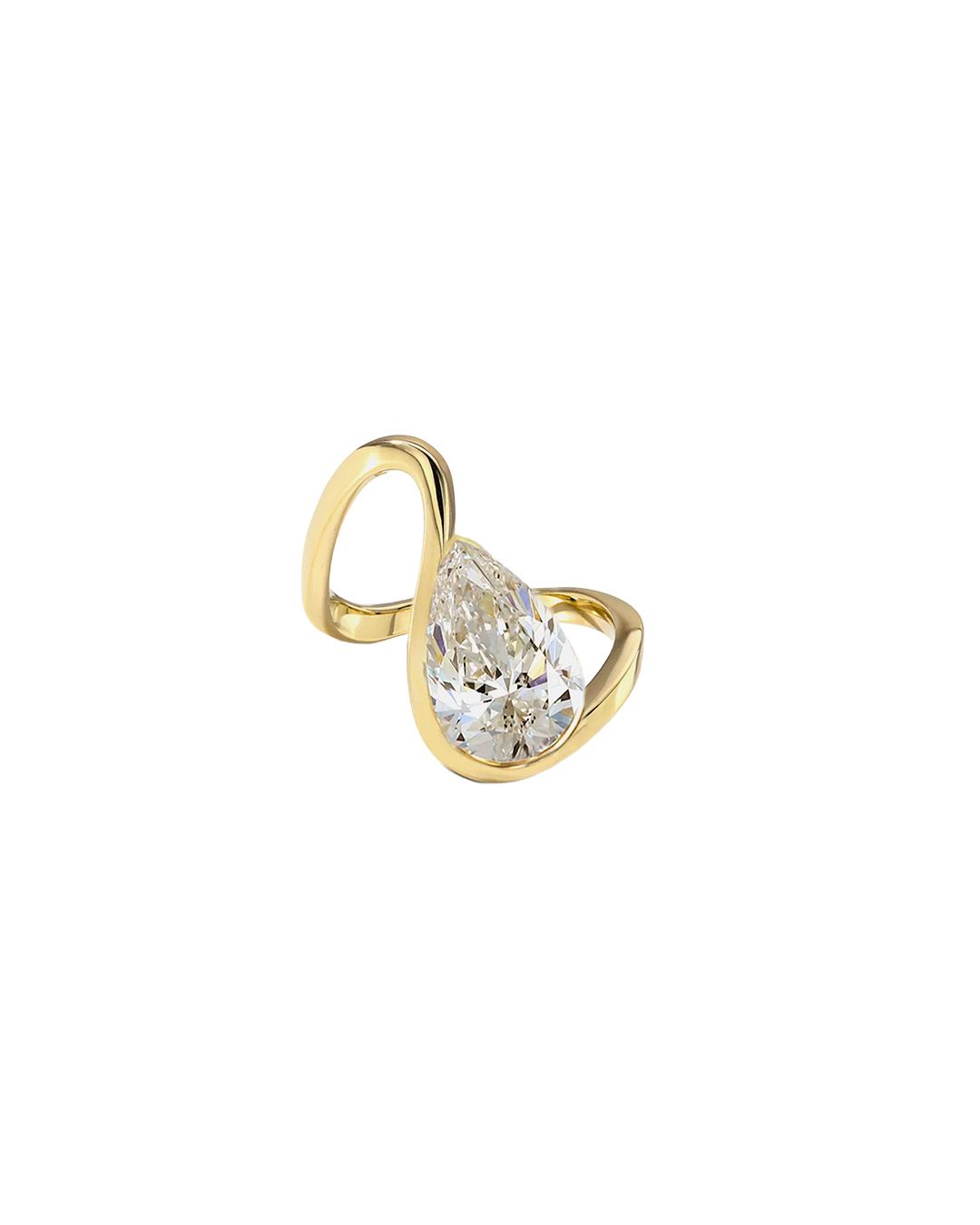 Pear-shaped diamond ring set.
