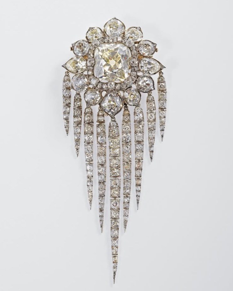 Queen Victoria's Diamond Fringe Brooch, Attributed to R & S Garrard, circa 1856.