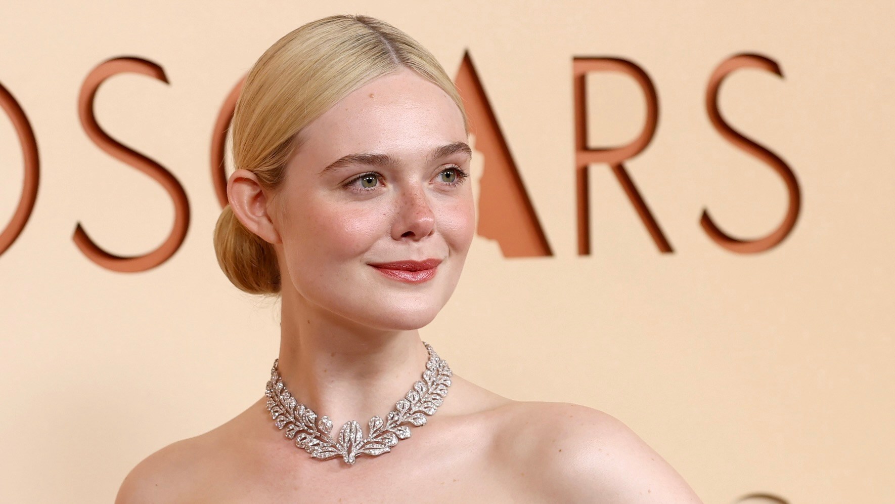 Elle Fanning Wore Cartier Jewellery to the Oscars 2026.