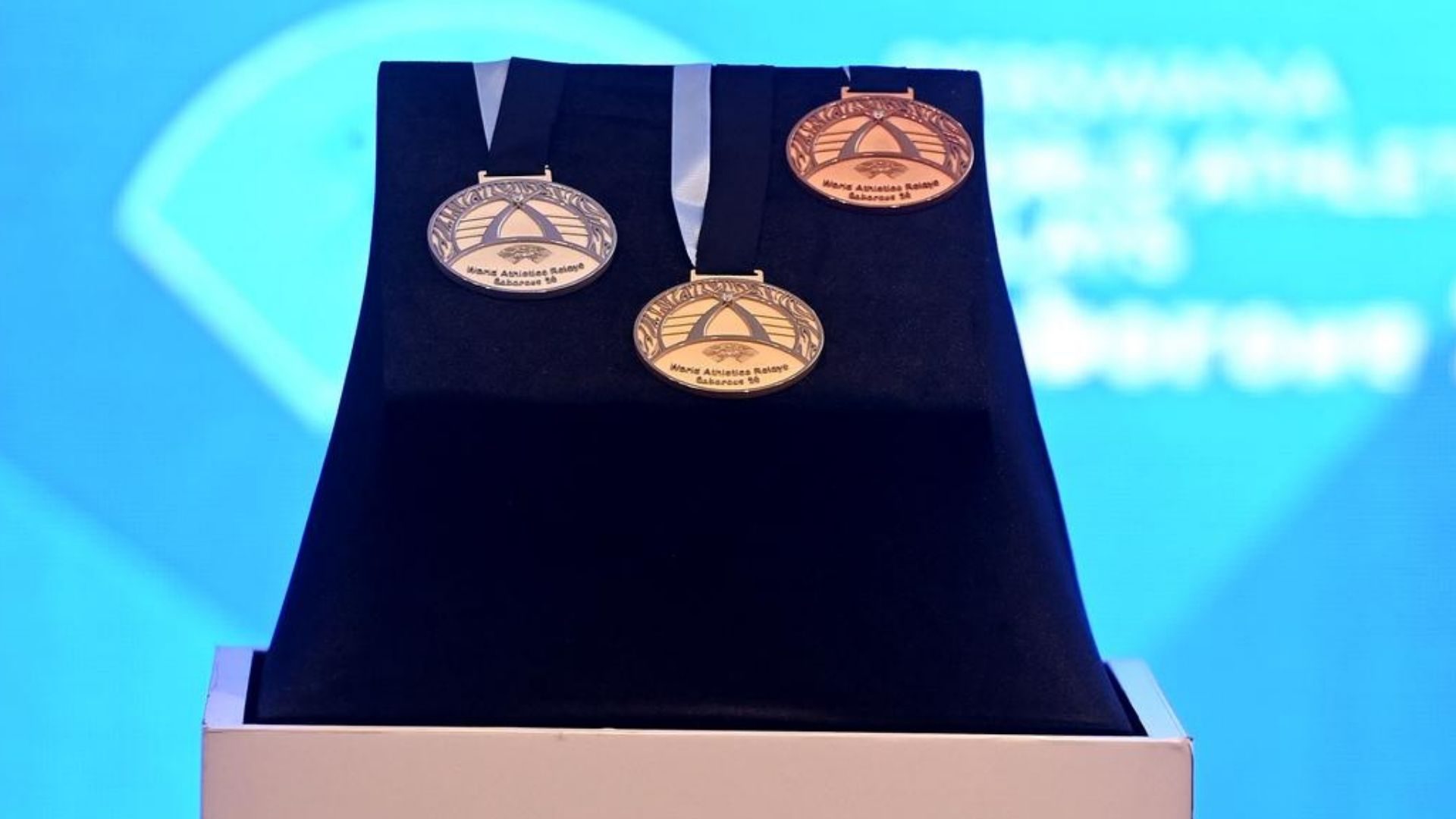 Diamond-accented medals for the Debswana World Athletics Relays Gaborone 26