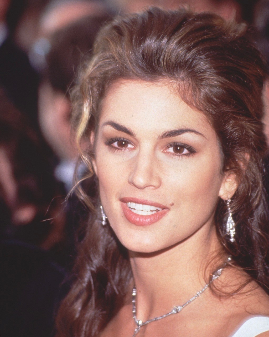 90s Jewelry Trends: Diamond Chandelier Earrings Cindy Crawford