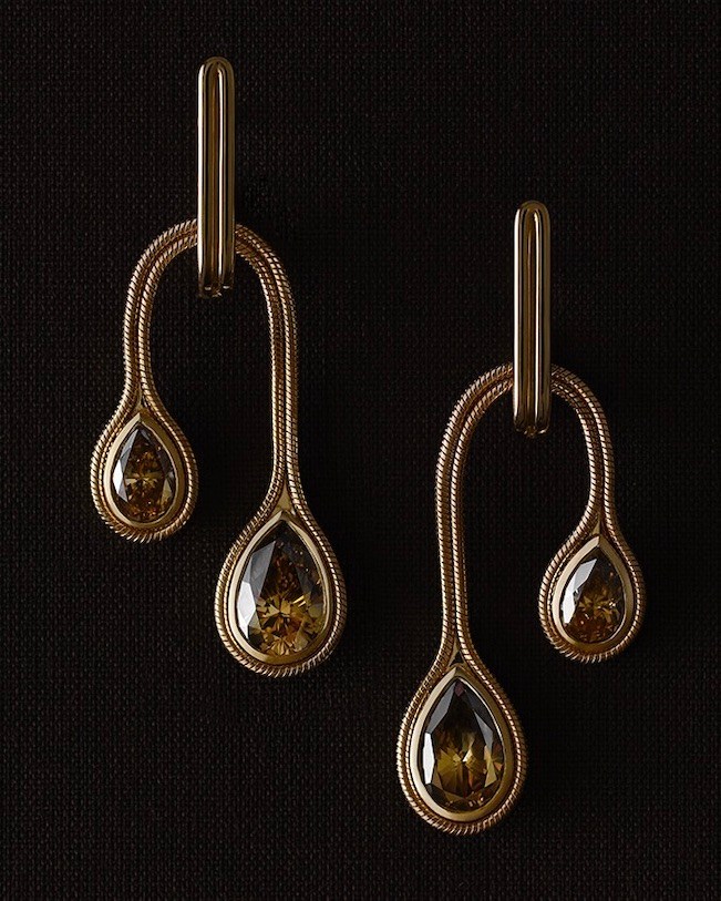 Fernando Jorge High Fluid Doubled Drop Earrings. (Courtesy of Fernando Jorge)