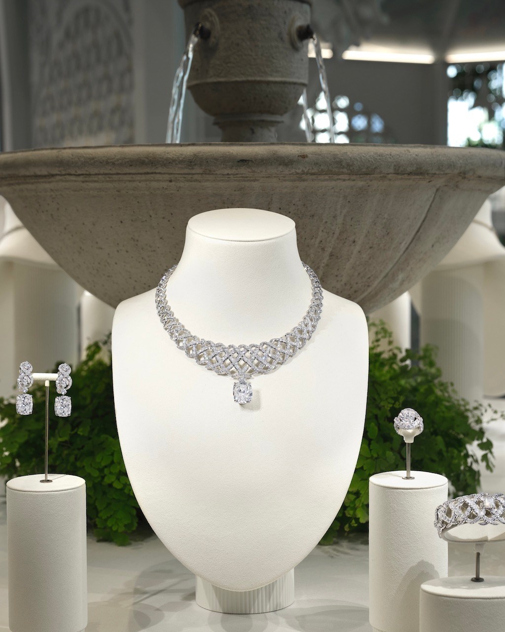 The Diamond Jasmine necklace from Blue Book 2026: Hidden Garden. (Courtesy of Tiffany & Co.)