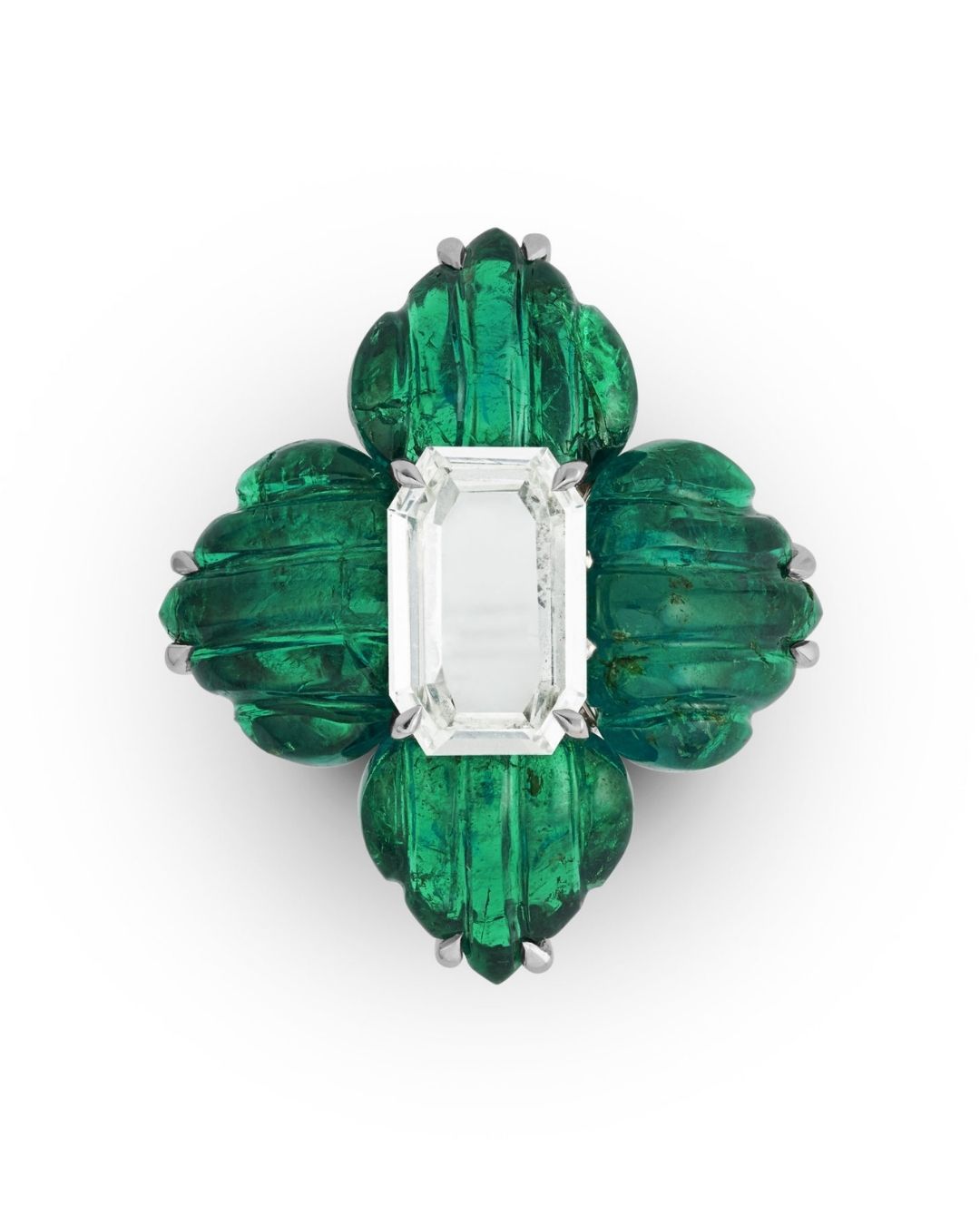 Emerald petal ring