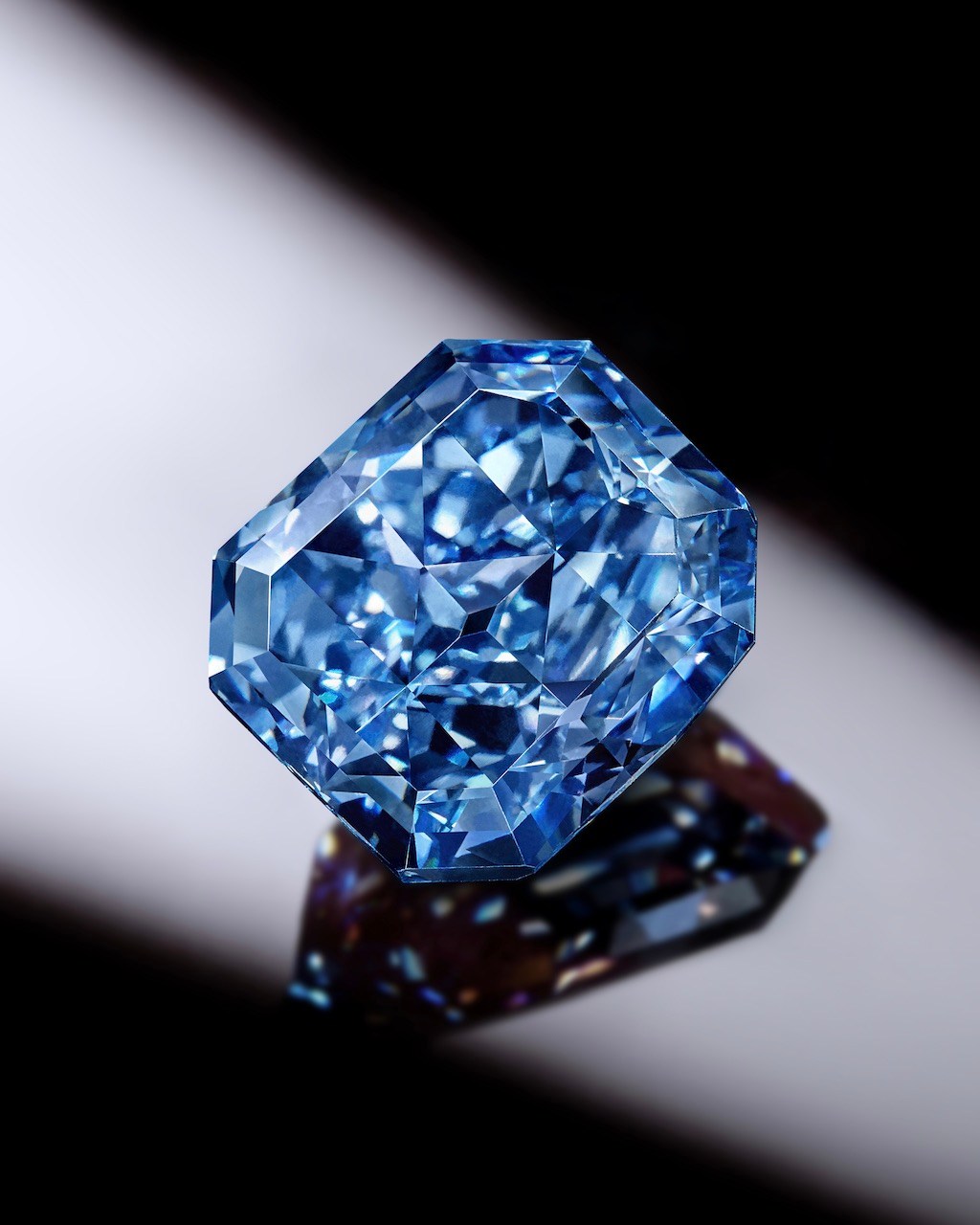 Cullinan Diamond Mine The Infinite Blue Diamond (Courtesy of Sotheby's) Cullinan Diamond Mine
