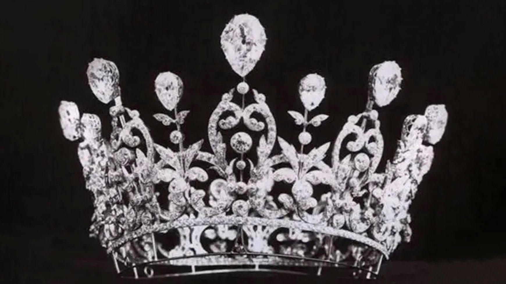 The Boucheron Marlborough Tiara was gifted to Consuelo Vanderbilt on her wedding day. (Courtesy of Boucheron)