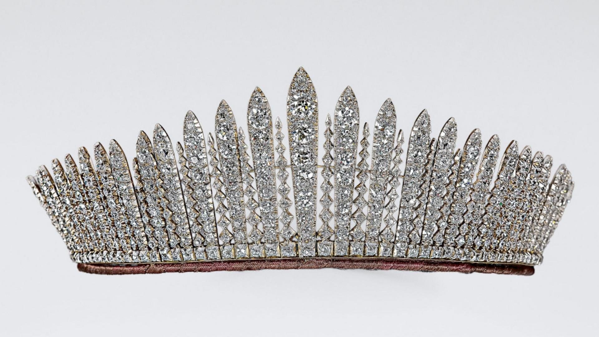 Queen Mary’s diamond Fringe Tiara