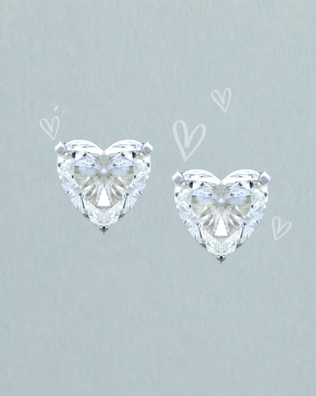 Heart-shaped natural diamond stud earrings