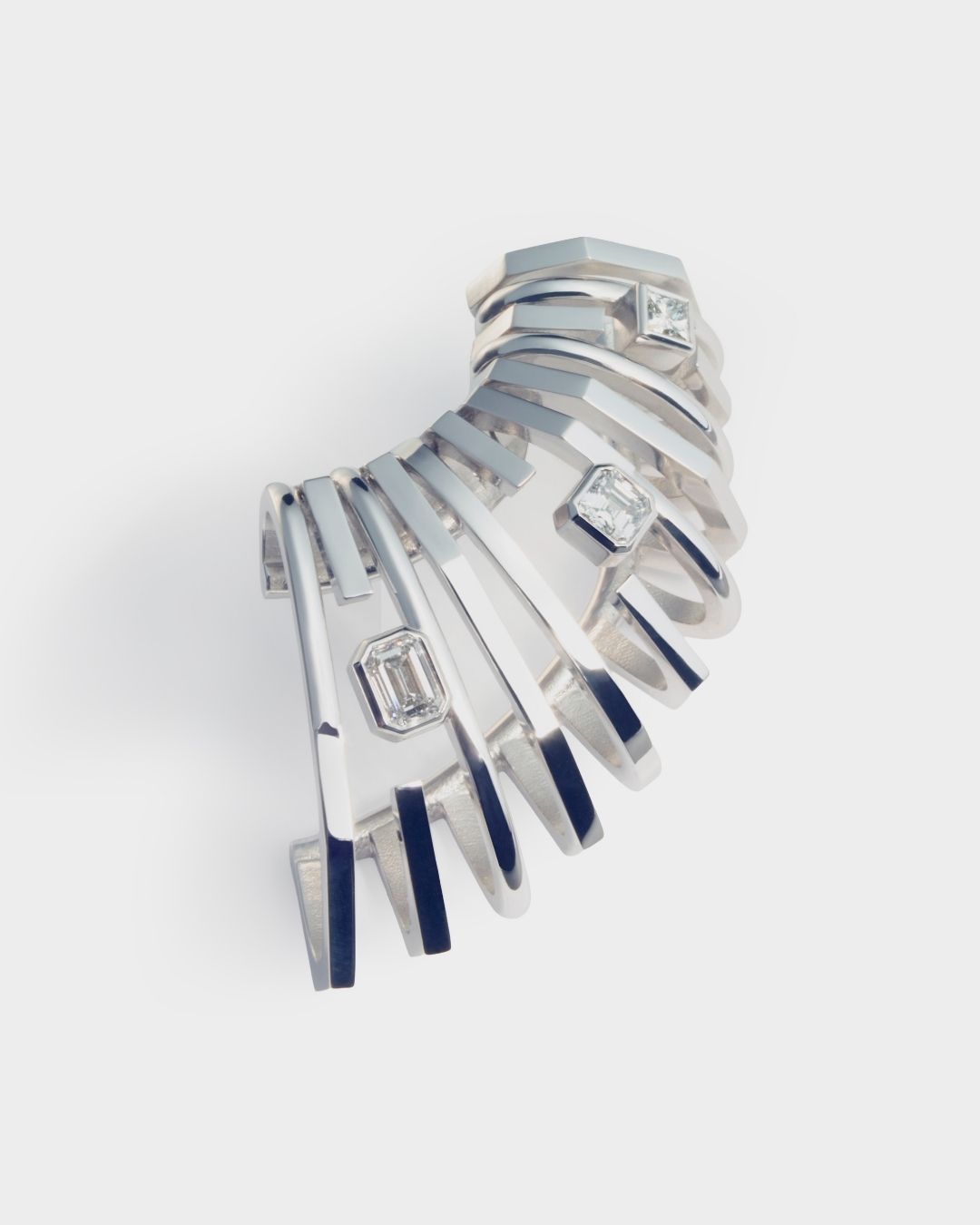 Ear cuff from the Emilien “Duality” collection
