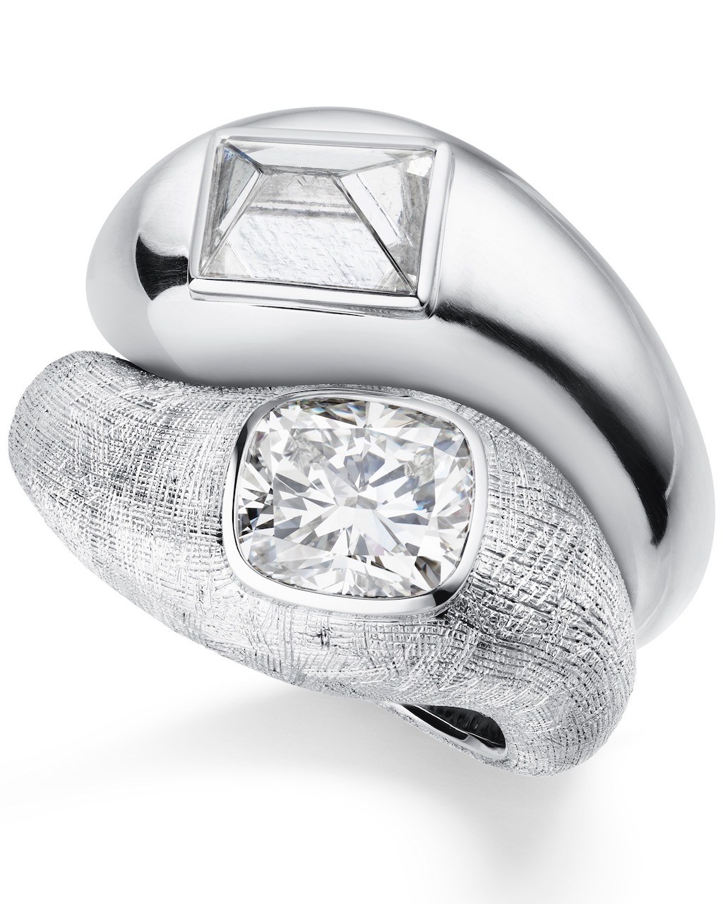 Traceability Natural Diamond Toi et Moi Ring from the GemFair x De Beers London collection